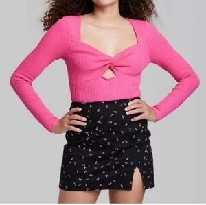 ❤️10/$16 New pink keyhole bodysuit